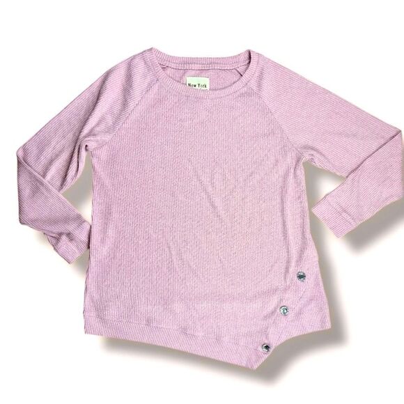New York Laundry Mauve Knit Asymmetrical Sweater with Side Diamond Buttons Sz L - Picture 1 of 11